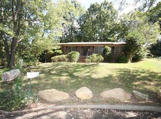 28 Allesarn Rd, Asheville, NC 28804