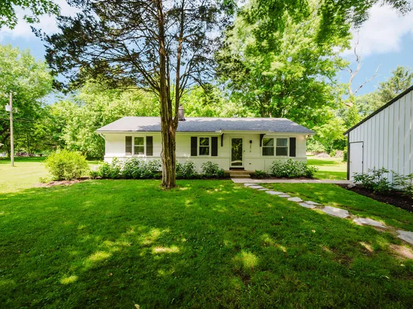 2476 Patterson Rd SW, Pataskala, OH 43062