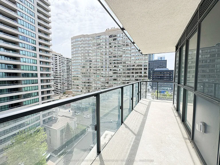 4955 Yonge St #806 — Photo 24