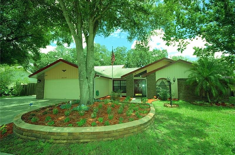 1st image of 524 Sportsman Park Dr