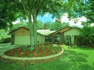 524 Sportsman Park Dr, Seffner, FL 33584