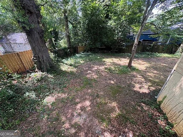 1142 Windsor St SW — Photo 11