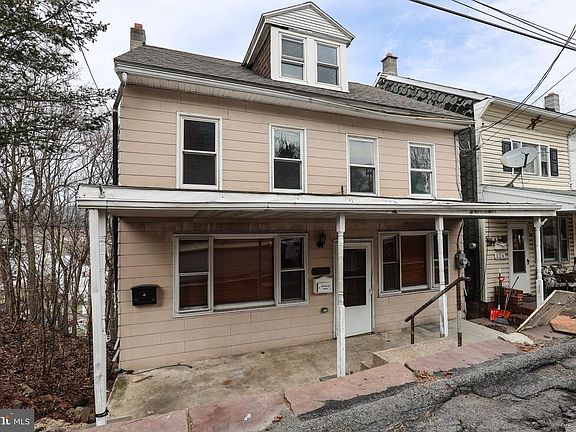 3rd image of 128 Spruce St