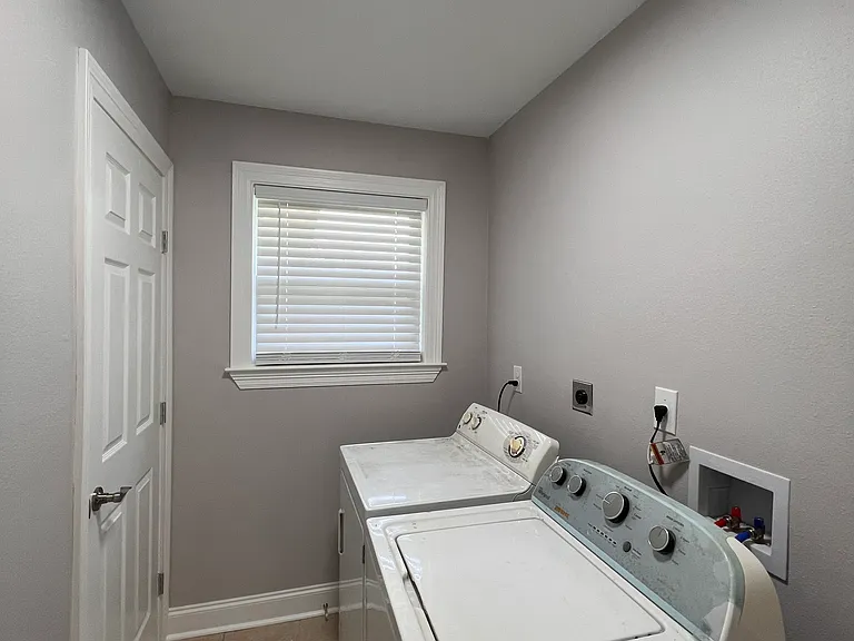 4901 Alexander Dr — Photo 12