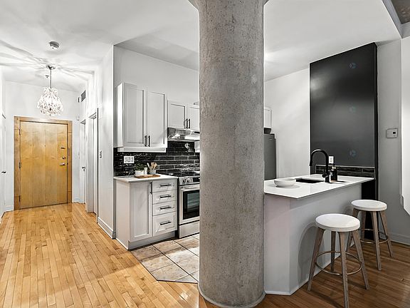 4th image of 1449 Rue St #508