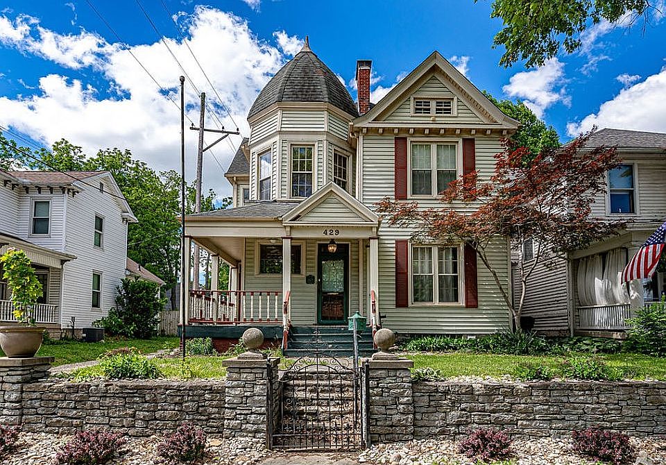 1st image of 429 Ross Ave