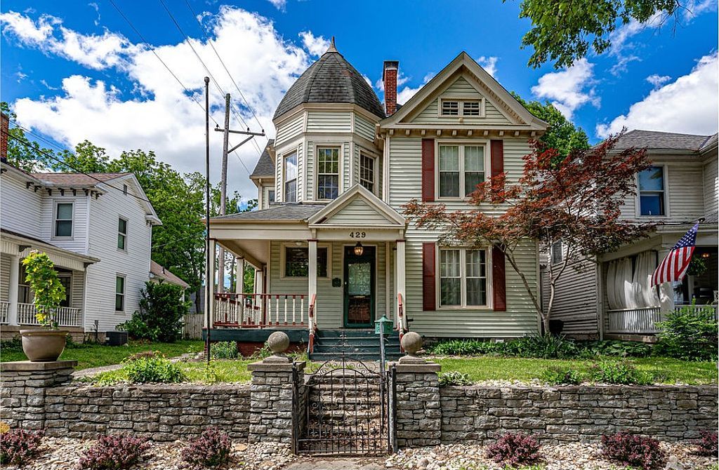 429 Ross Ave - Property Image
