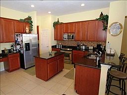 3rd image of 410 Balboa Blvd