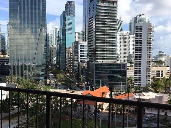 2nd image of 1581 Brickell Ave APT 1008