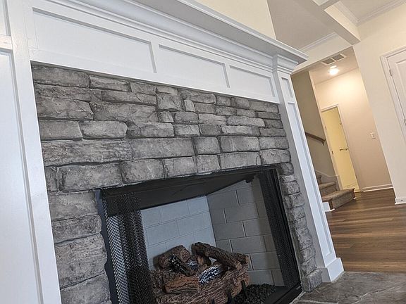 3rd image of 7560 Paisley Cir