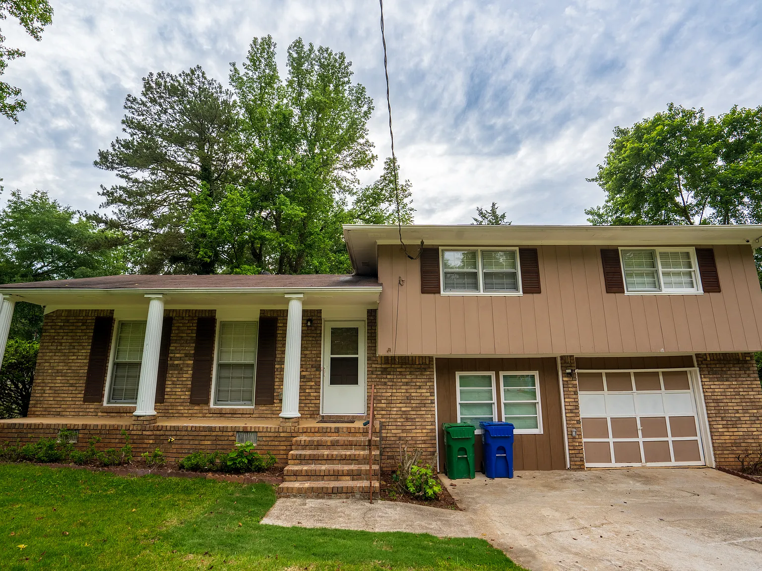 4 bed, 1381 sqft, $2,300 — Photo 3