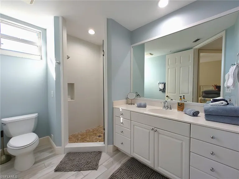 400 Flagship Dr #501 — Photo 24