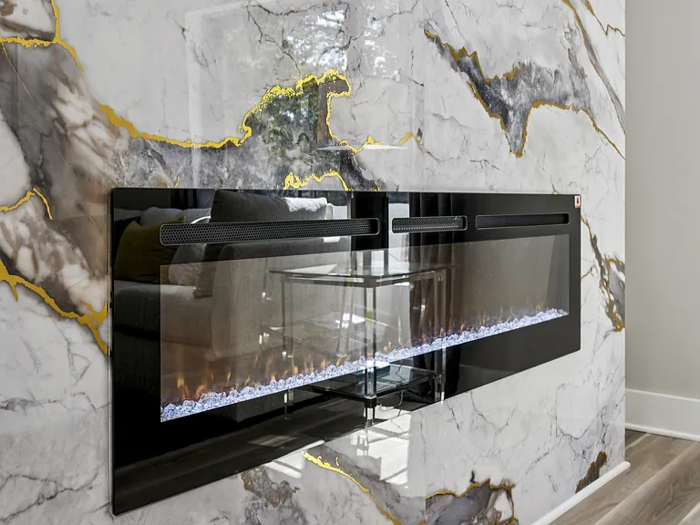 The Tucker Luxury Apartments — Photo 12