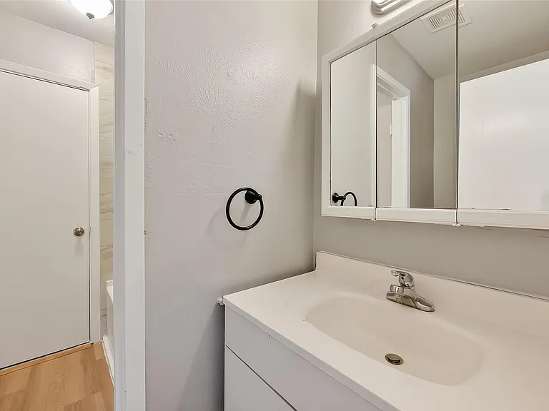 2446 Mayview Dr — Photo 23