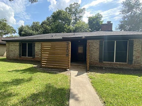 2nd image of 5108 Longshadow Dr