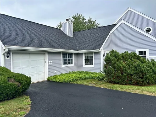 503 Corey Ln, Middletown, RI 02842