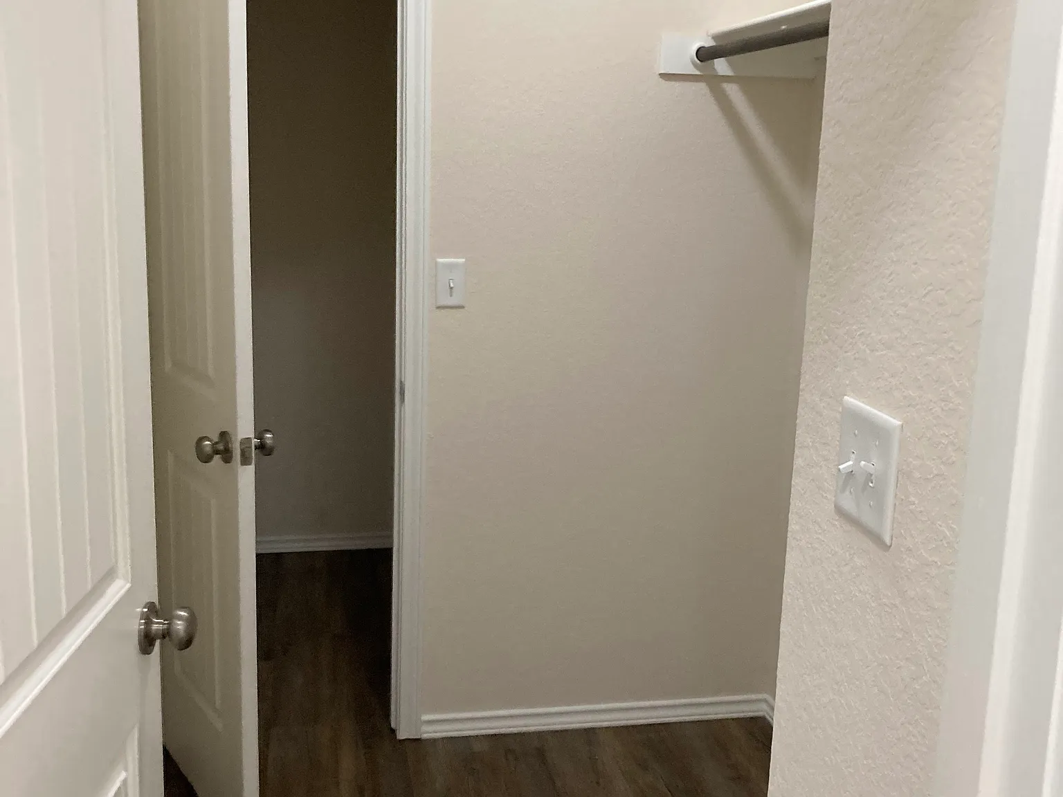 3 bed, 1205 sqft, $1,750 — Photo 2