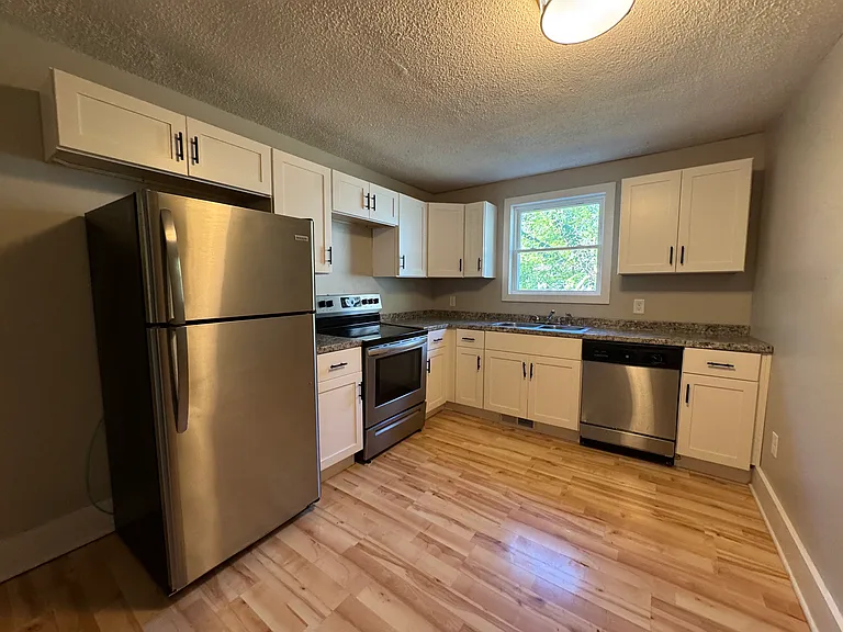 909 Lischey Ave — Photo 9