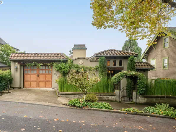 238 NW Macleay Blvd, Portland, OR 97210
