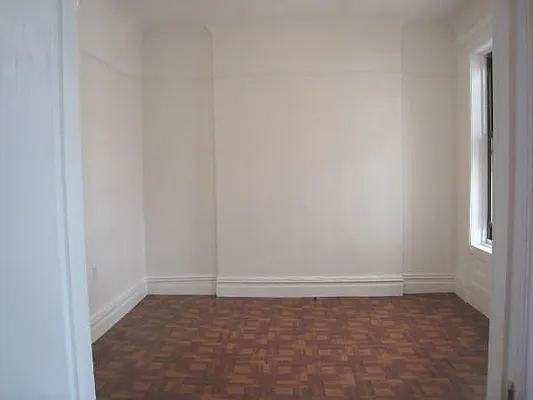 Rented by Manhattan Best Realty, Inc. | media 28