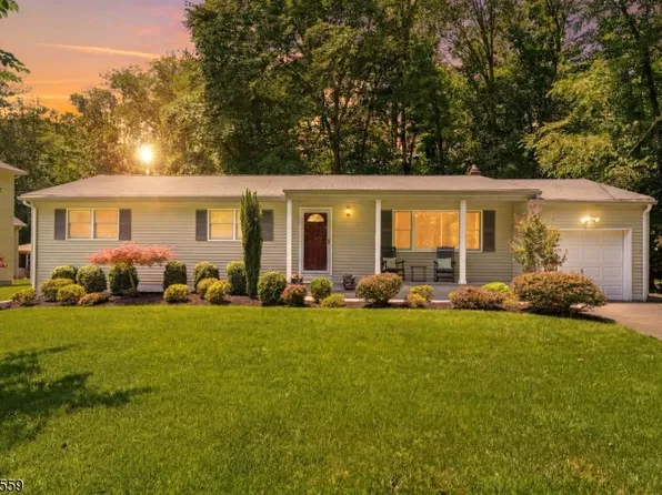 28 Delbrook Rd, Parsippany-Troy Hills Twp., NJ 07950