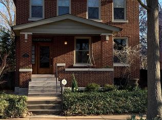 3703 Utah Pl, Saint Louis, MO 63116