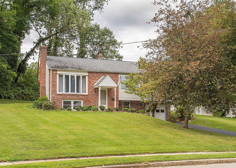 1st image of 102 Deer Ln