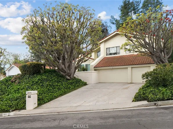 2975 Tiffany Cir, Los Angeles, CA 90077