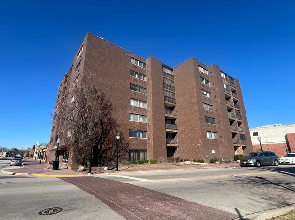 11 W Green St APT 408, Bensenville, IL 60106