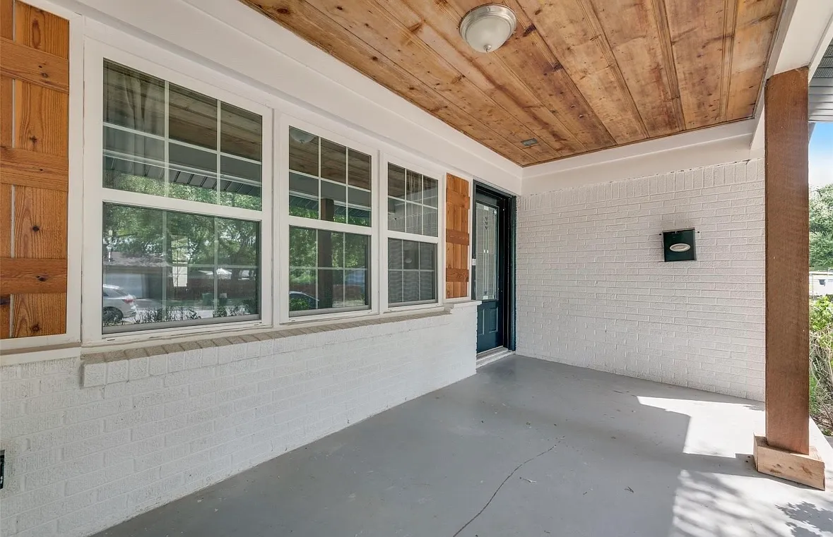 4 bed, 1807 sqft, $2,600 — Photo 3