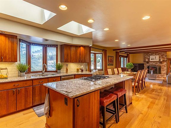 2nd image of 144 Golden Hill Pl