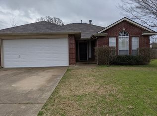 1711 Ibis Ct, Bryan, TX 77807