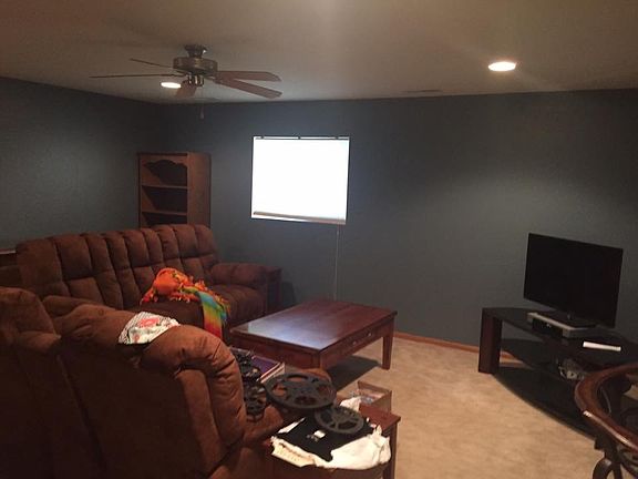 5th image of 313 Lauren Ln