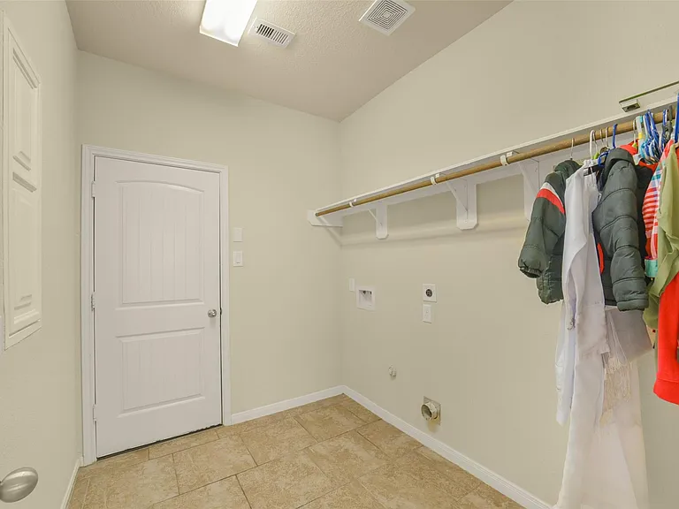 3511 Brampton Island Dr — Photo 19