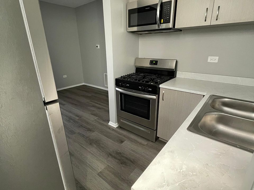smaller unit kitchen