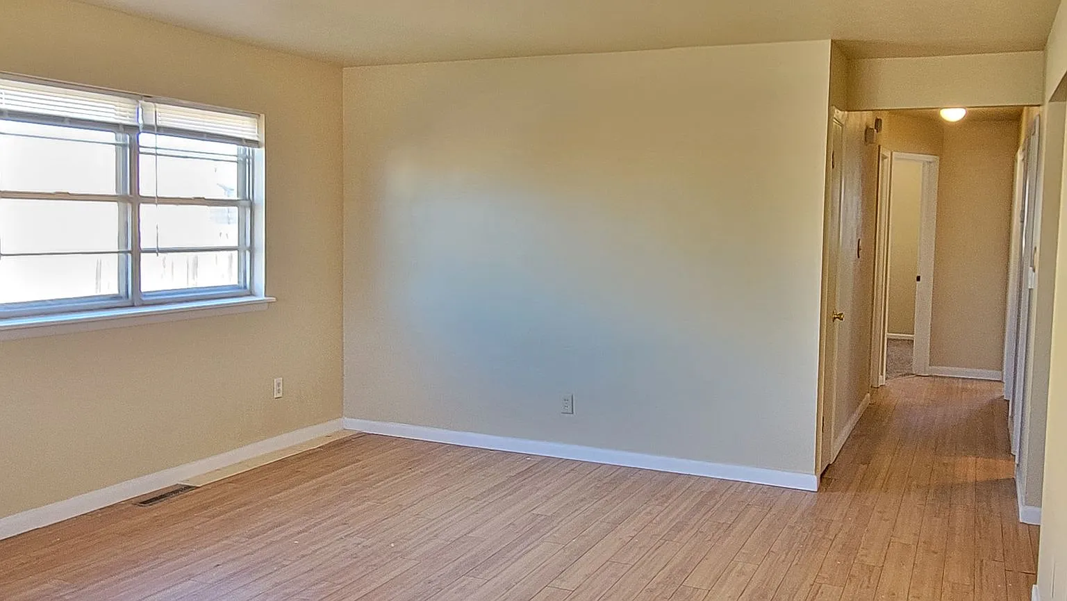 Charming 3 Bedroom Home In North Clovis — Photo 4