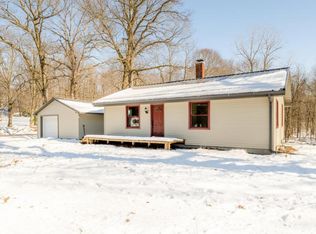 16123 W Clear Lake Rd, Buchanan, MI 49107