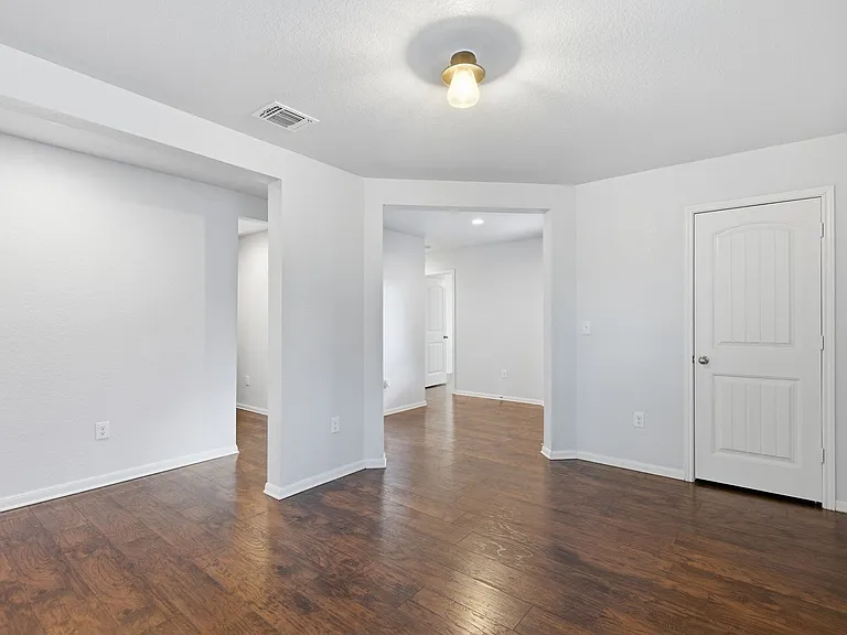 11912 Jamie Dr — Photo 8