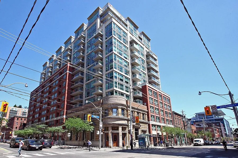 230 King St E #1504