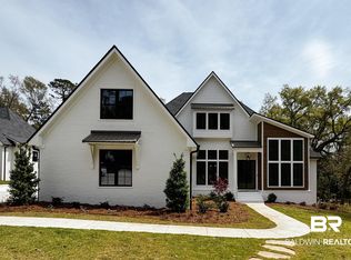 22552 Main St, Fairhope, AL 36532
