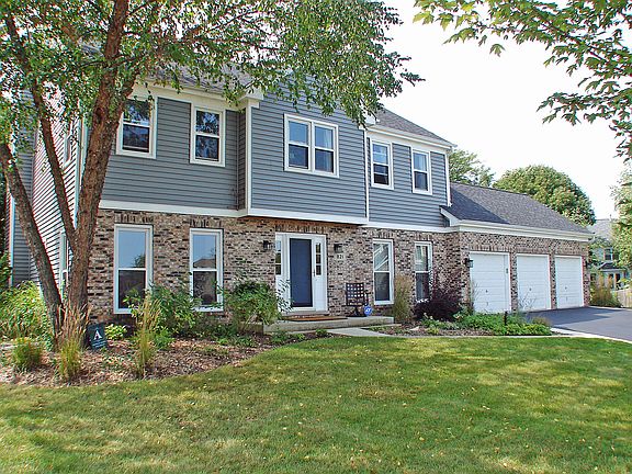 2nd image of 821 Salceda Dr