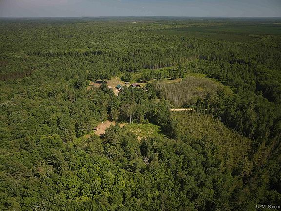 4th image of 7806 E Doe Lake Rd