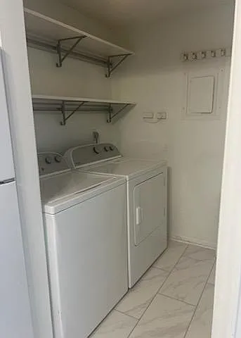 Washer/dryer in unit