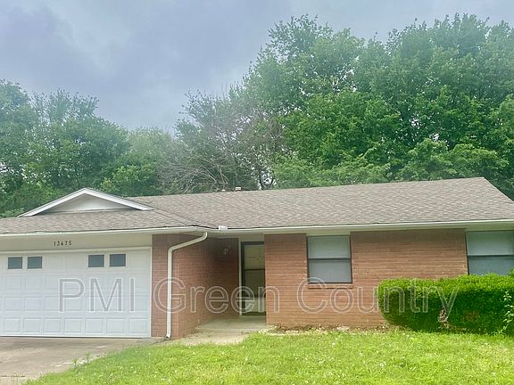 2nd image of 13475 S Hickory Pl