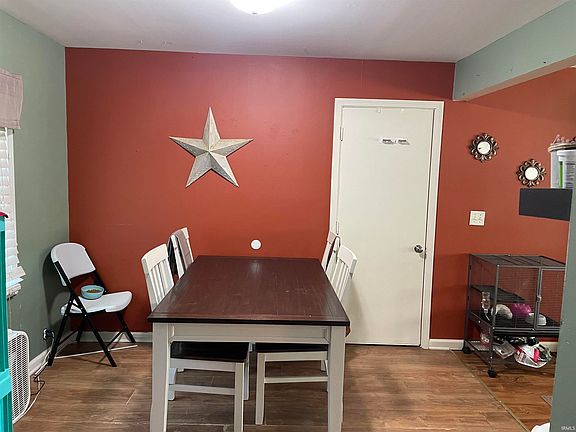 3rd image of 1708 W Glenn Ellyn Dr