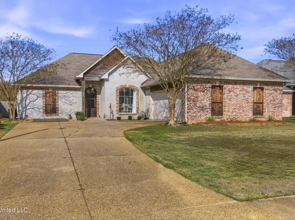 313 Red Cedar Dr, Brandon, MS 39047