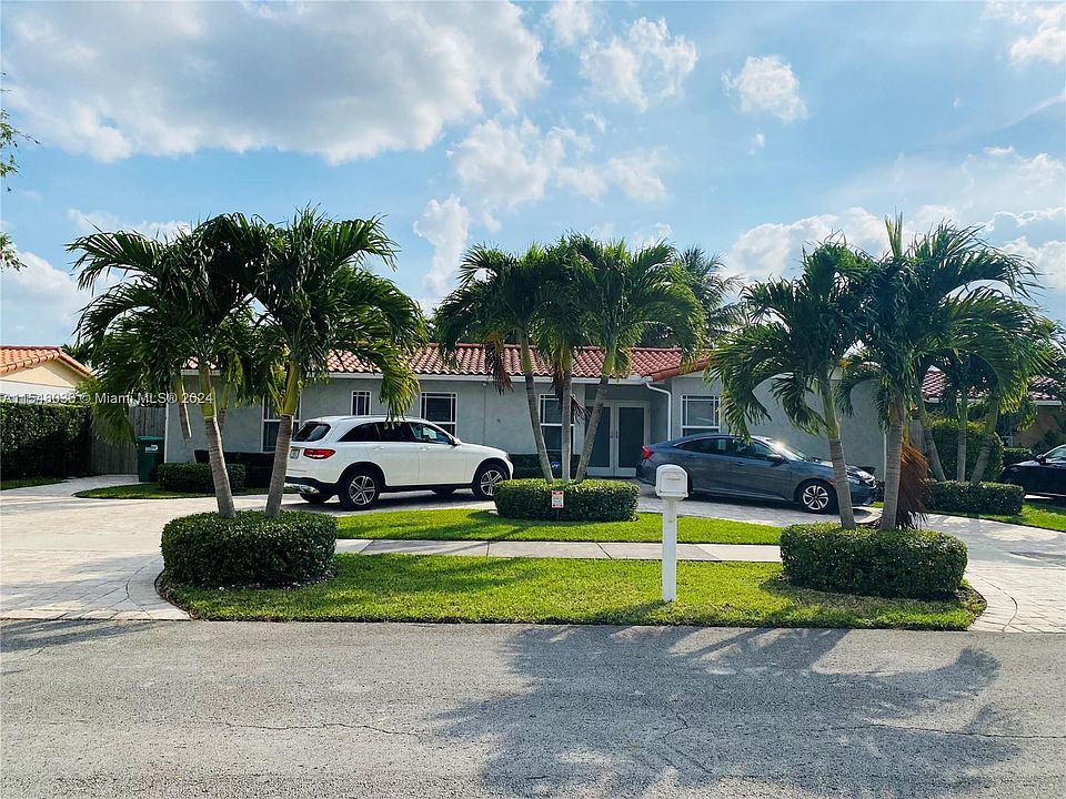 1st image of 10800 SW 67th Dr