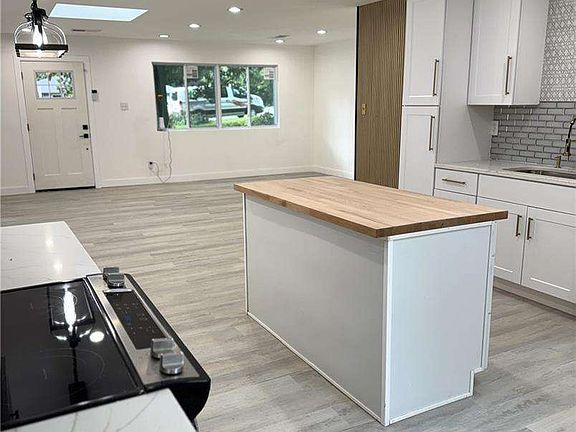 5th image of 2715 Ellen Way