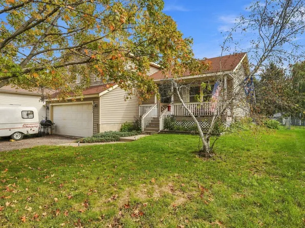4272 Sun Cliff Rd, Eagan, MN 55122