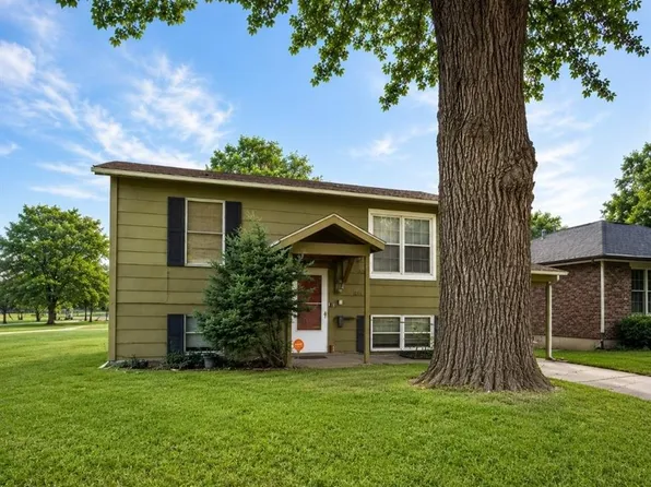 1319 Oriole St, Venice, IL 62090